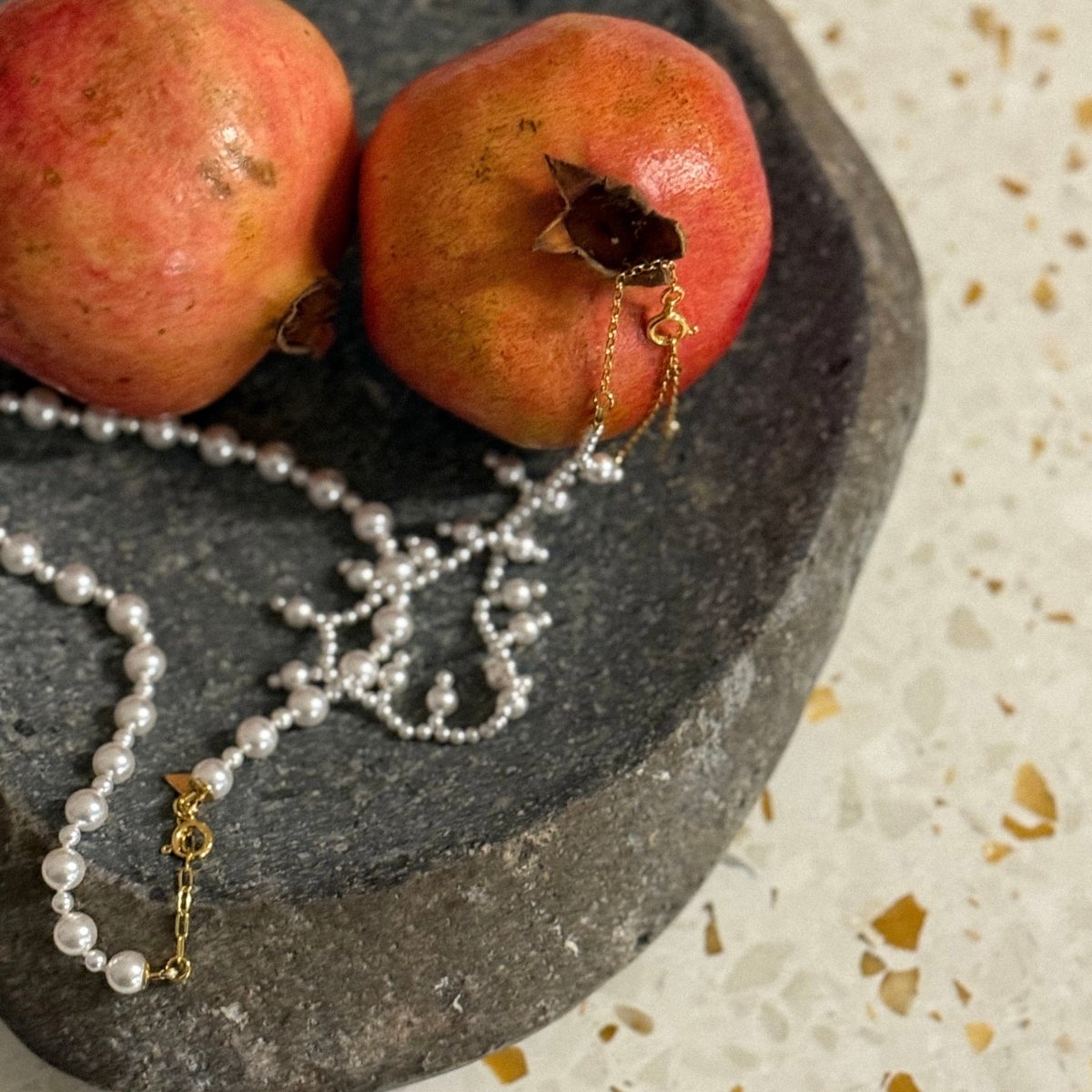 Aegean Pearl choker - Macabre Gadgets