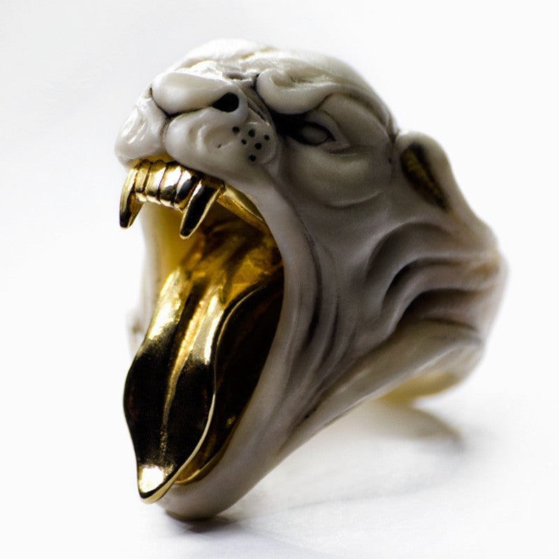 Panther ring - semi profile view, white variant - focus on details of panther's head and gold-plated fangs