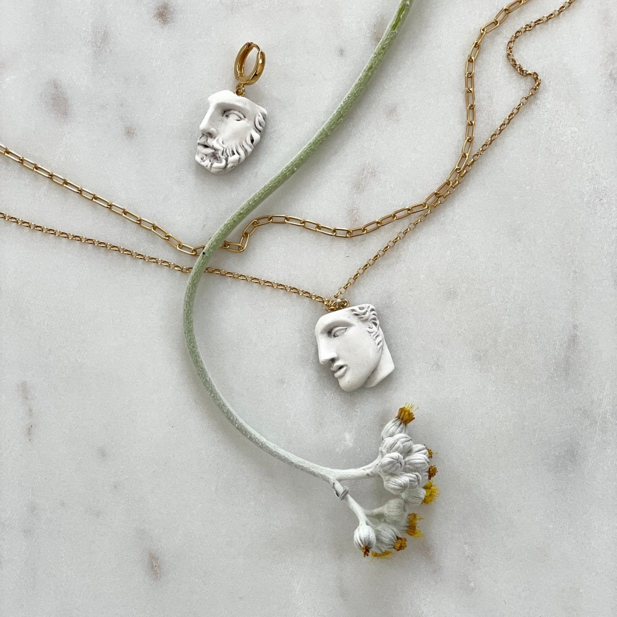 ACHILLES PENDANT - Macabre Gadgets Store