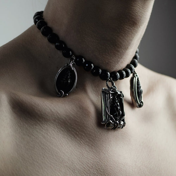 Black Lyre choker