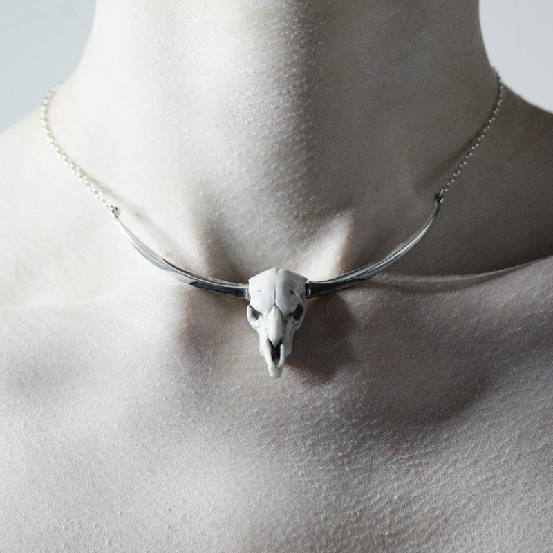 BOVI NECKLACE - Macabre Gadgets Store