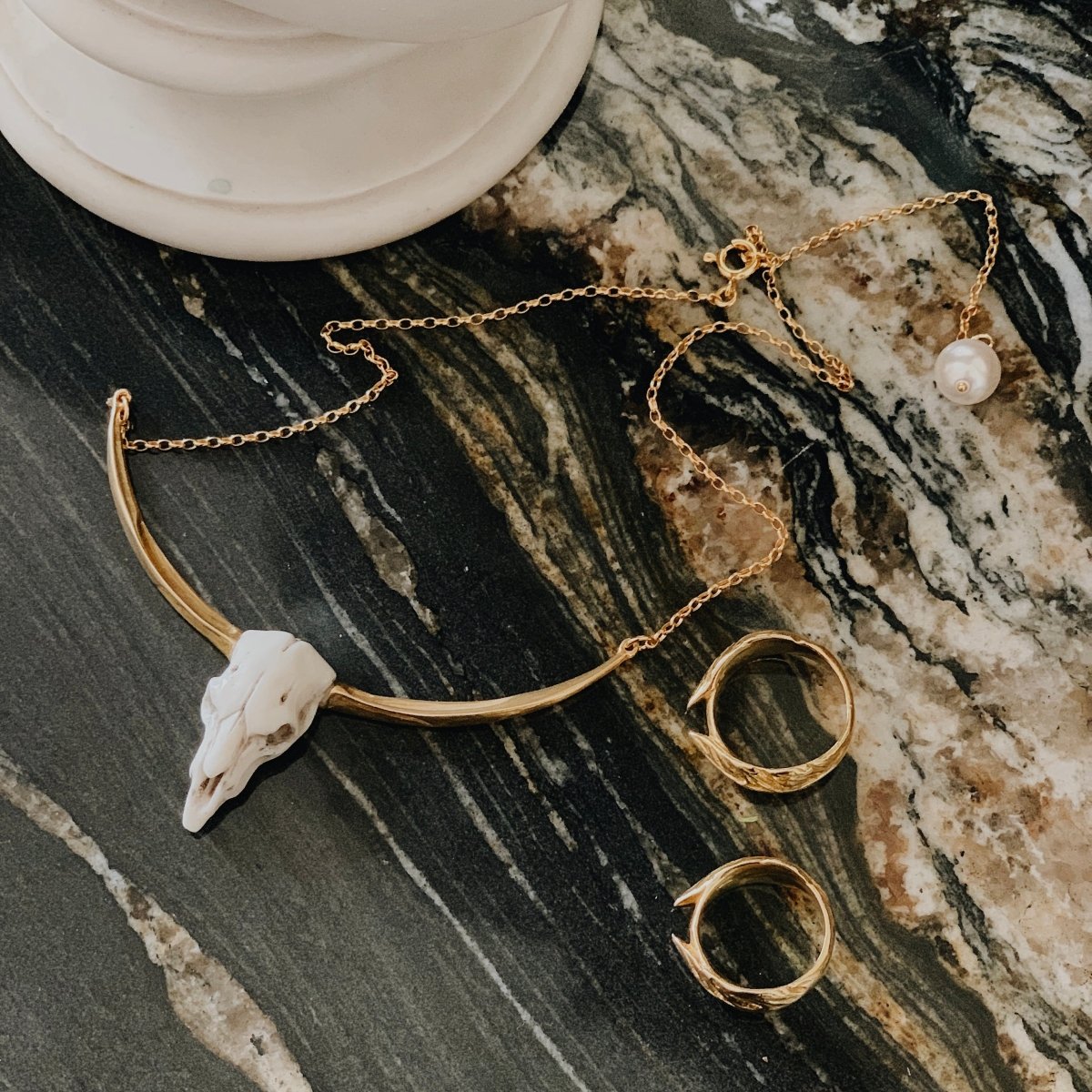 BOVI NECKLACE - Macabre Gadgets Store