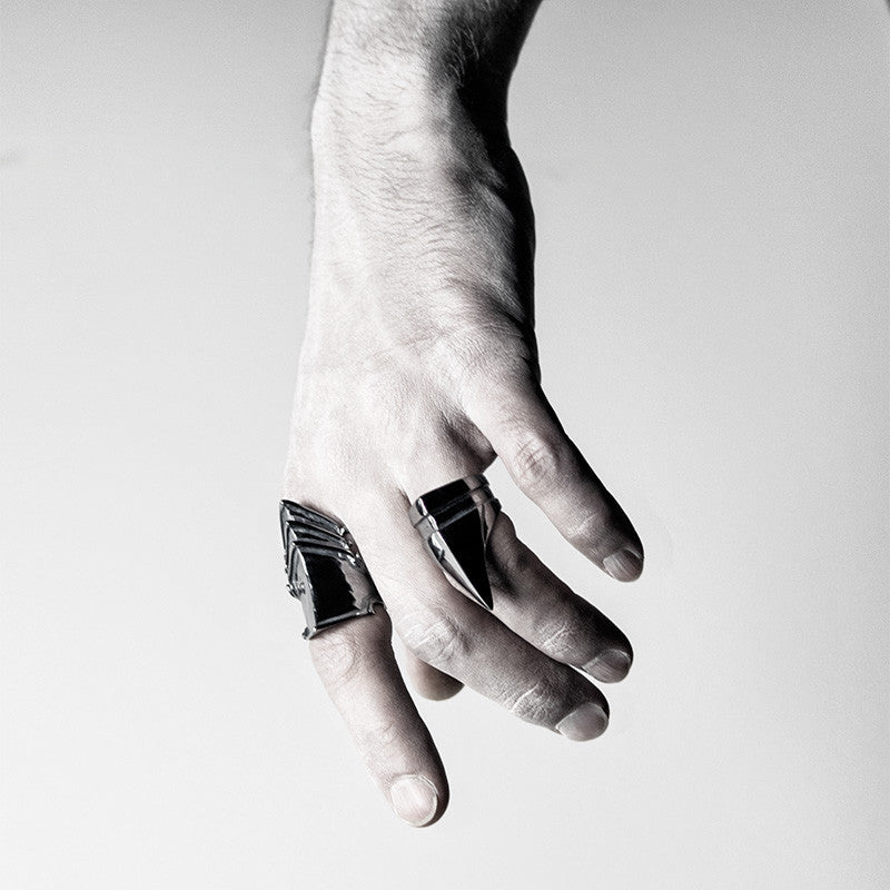 CLAW RING - Macabre Gadgets Store