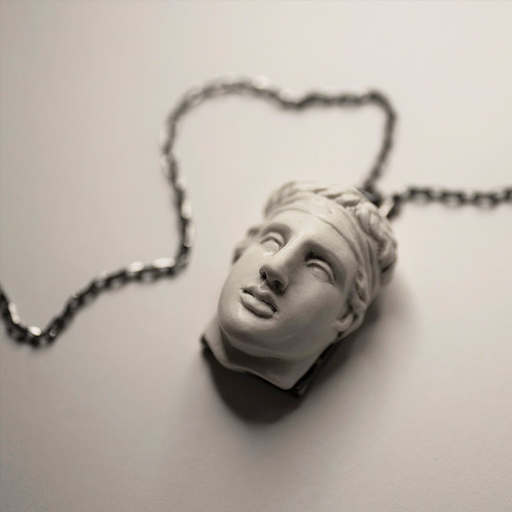 DIADUMENOS PENDANT - Macabre Gadgets Store