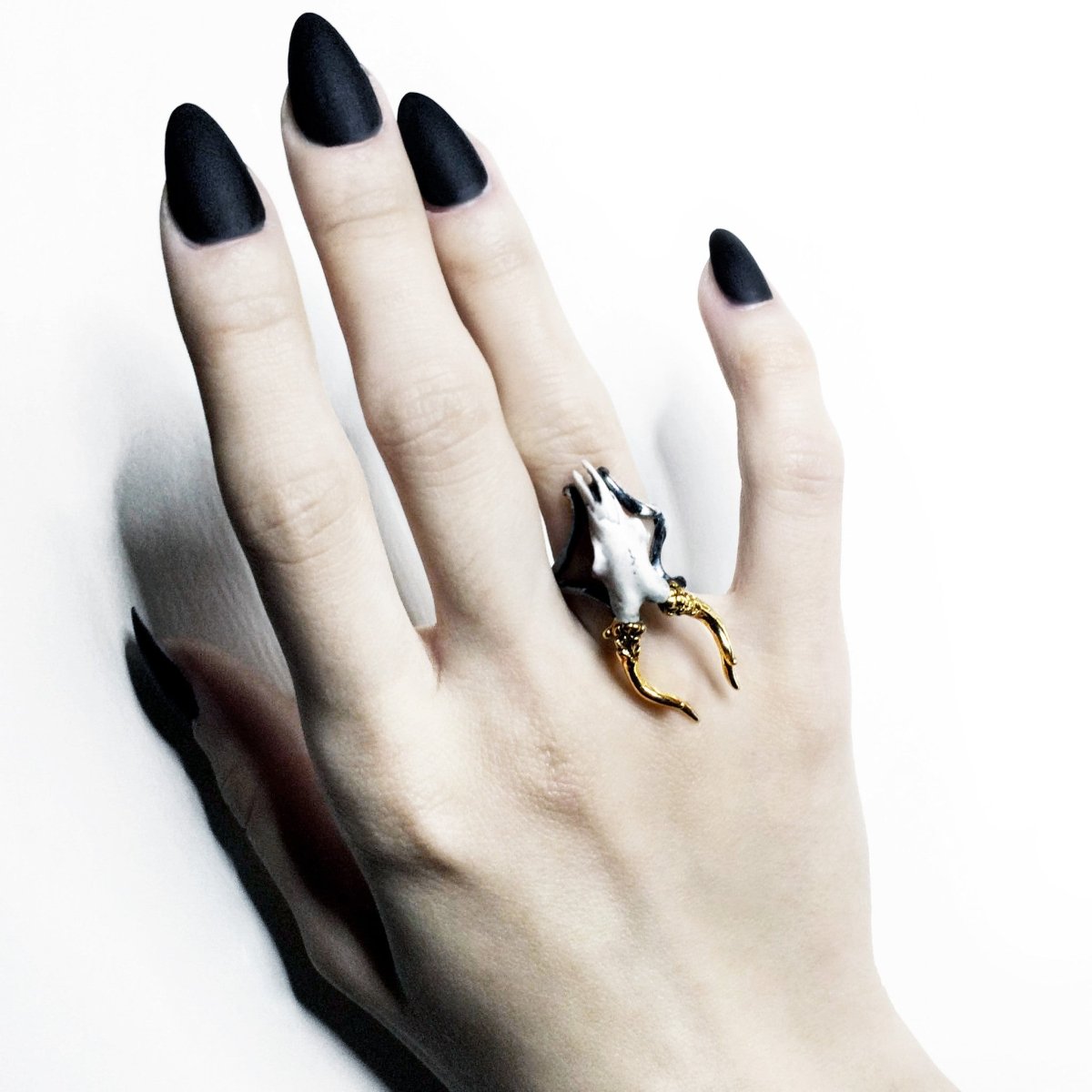 DOE RING - Macabre Gadgets Store
