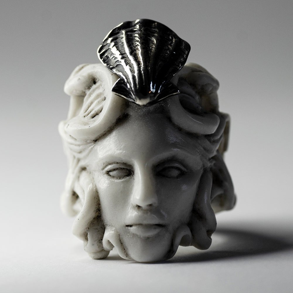 MEDUSA RING - Macabre Gadgets Store