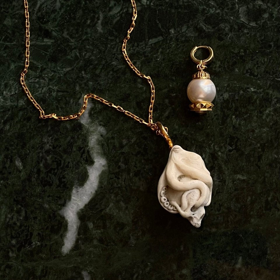 Octopus pendant - Macabre Gadgets