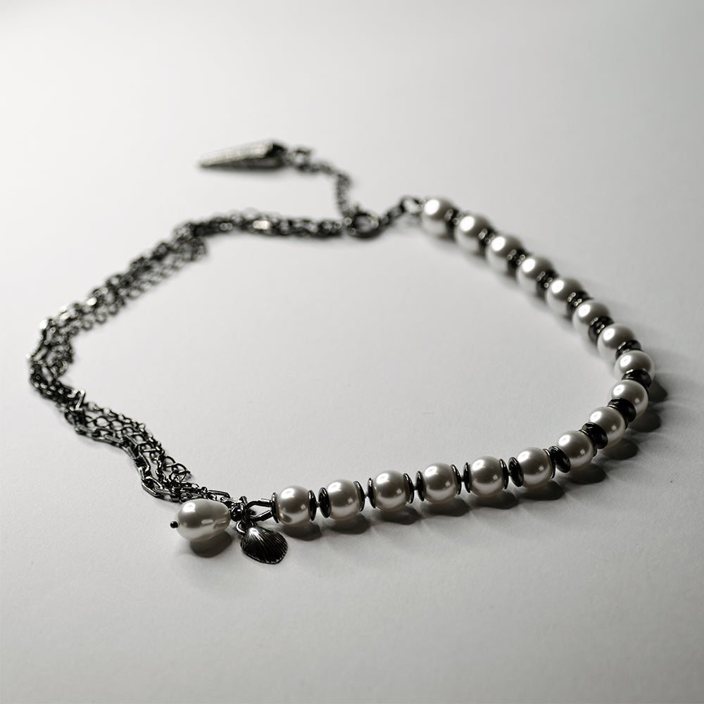 PEARLS & CHAINS NECKLACE - Macabre Gadgets Store