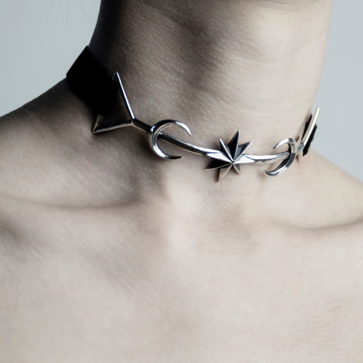 mother Double new moon choker シルバー [NMIXX Kyujin Necklace 