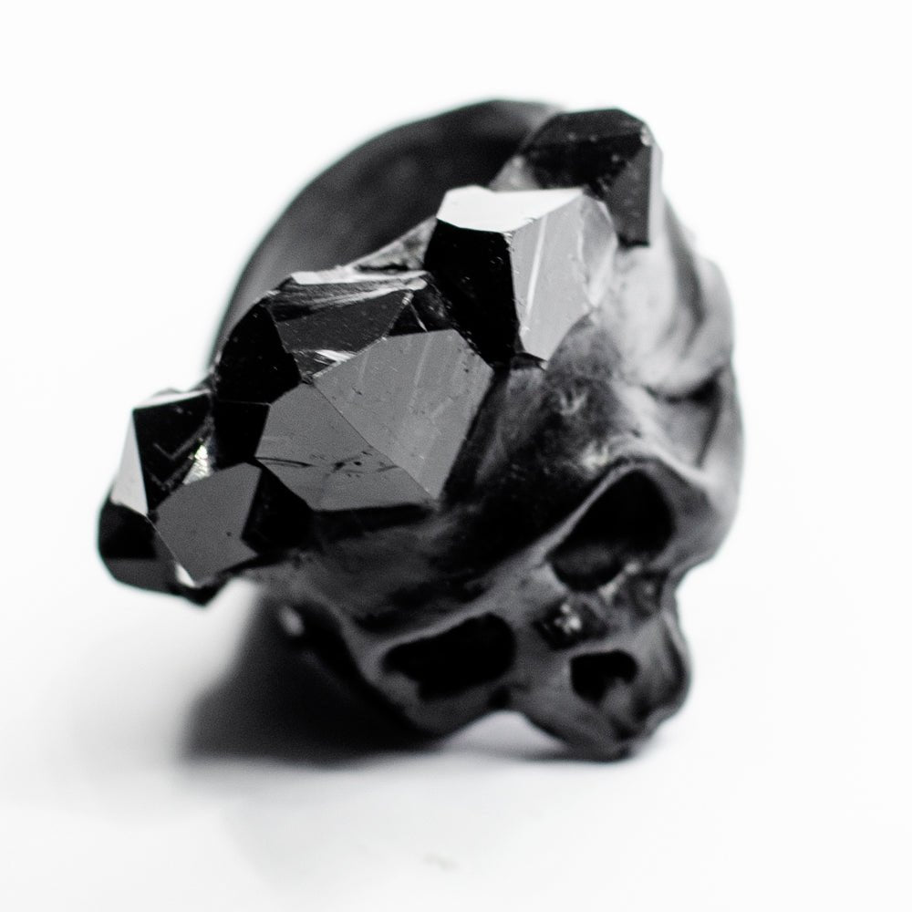 Crystal crown ring - black skull ring with crown of raw faux crystals, gothic skull ring representation shot.