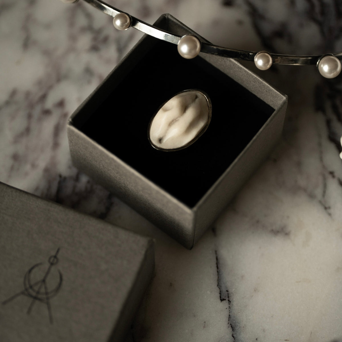 Marble Lips ring
