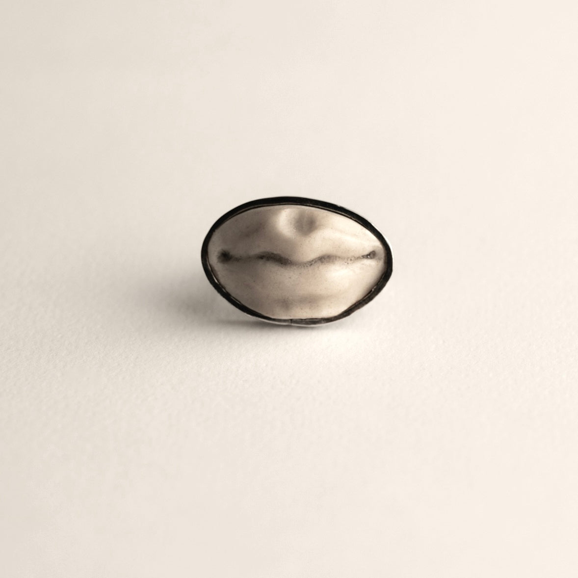 Marble Lips ring