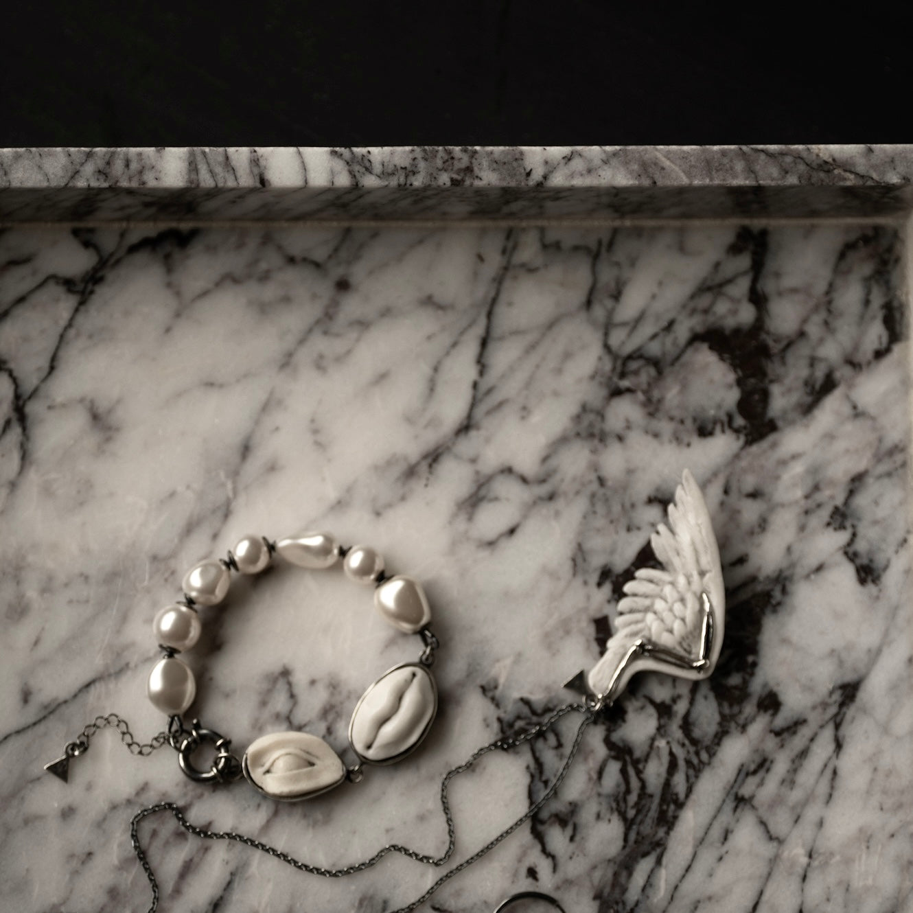 Marble Fragments Pearl bracelet