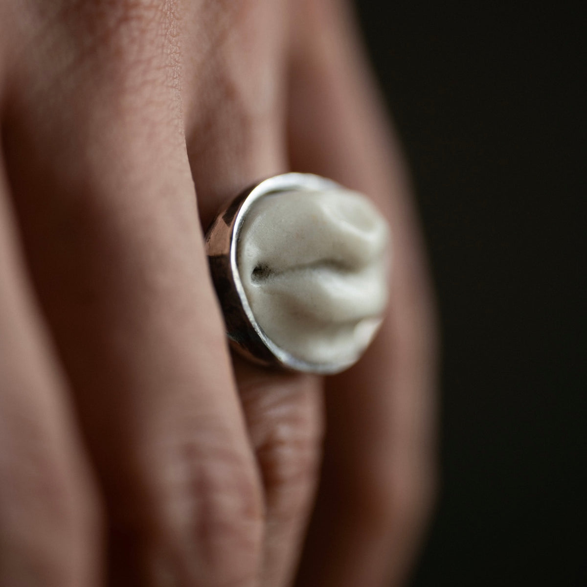 Marble Lips ring