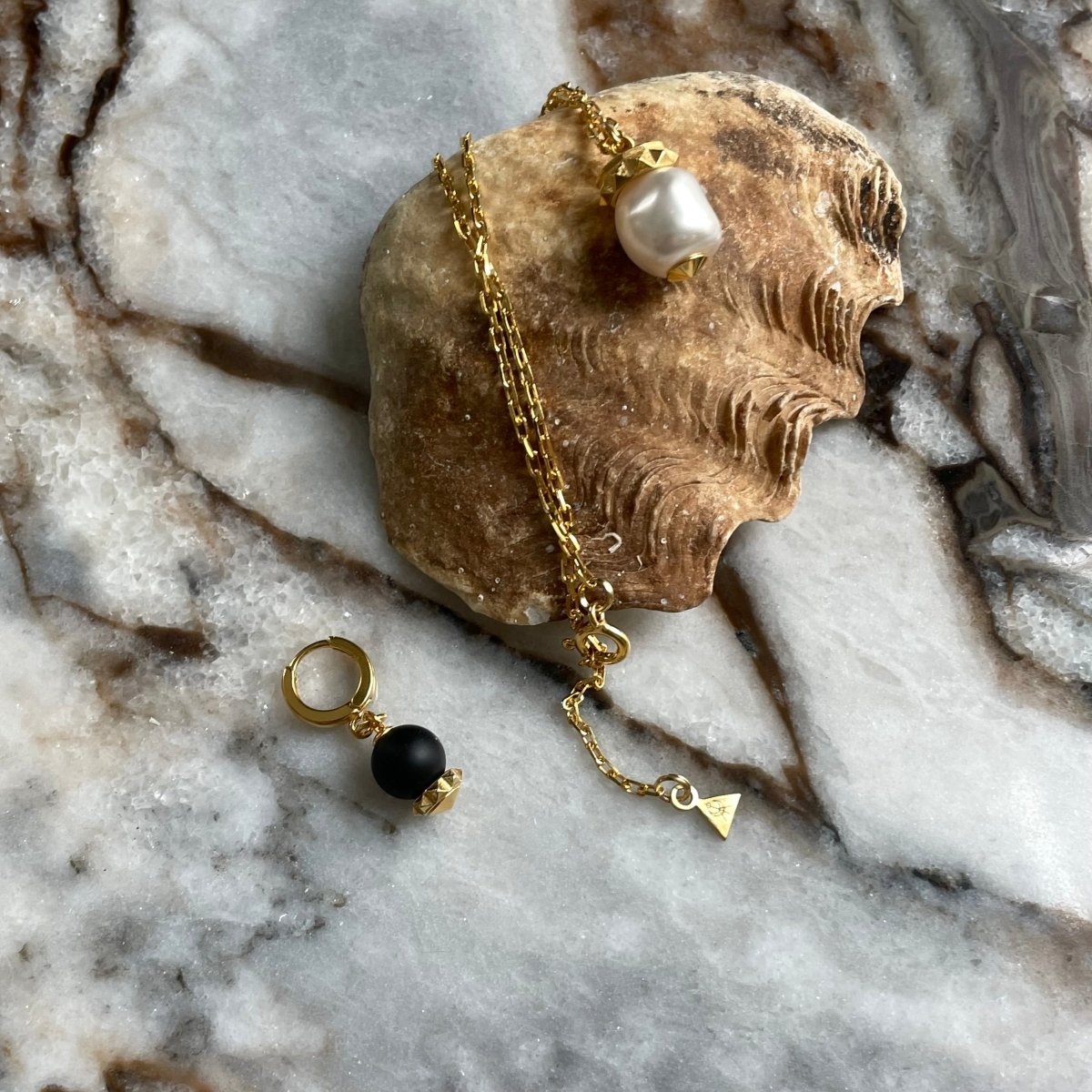 Baroque Pearl pendant - Macabre Gadgets