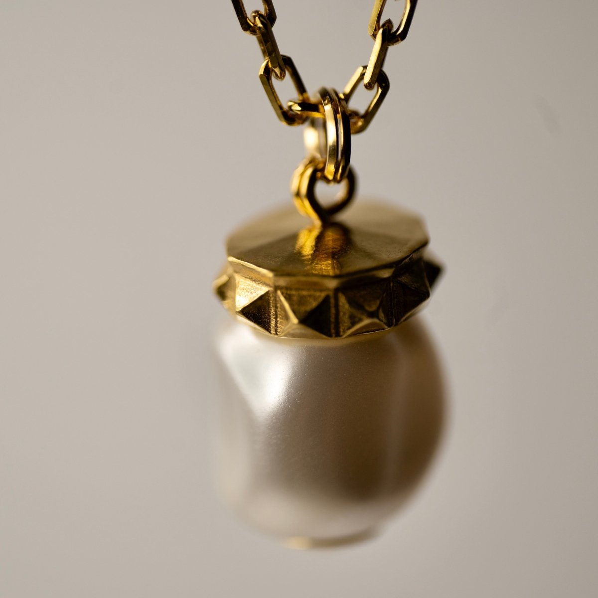 Baroque Pearl pendant - Macabre Gadgets