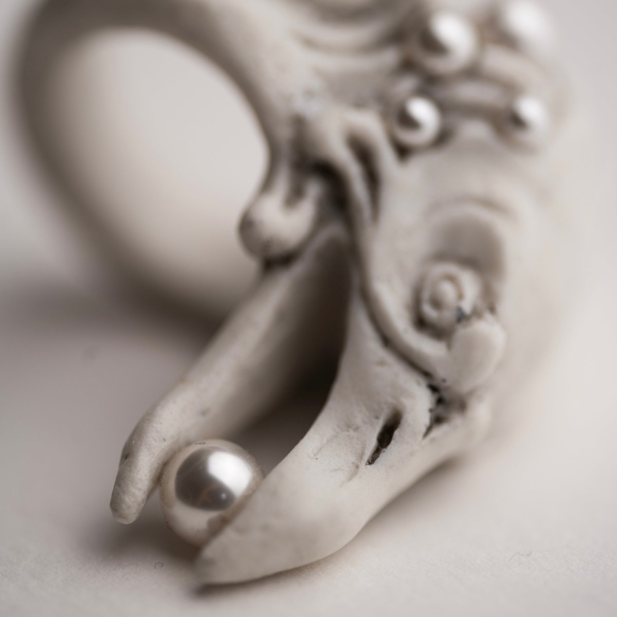 Corvus ring - Macabre Gadgets