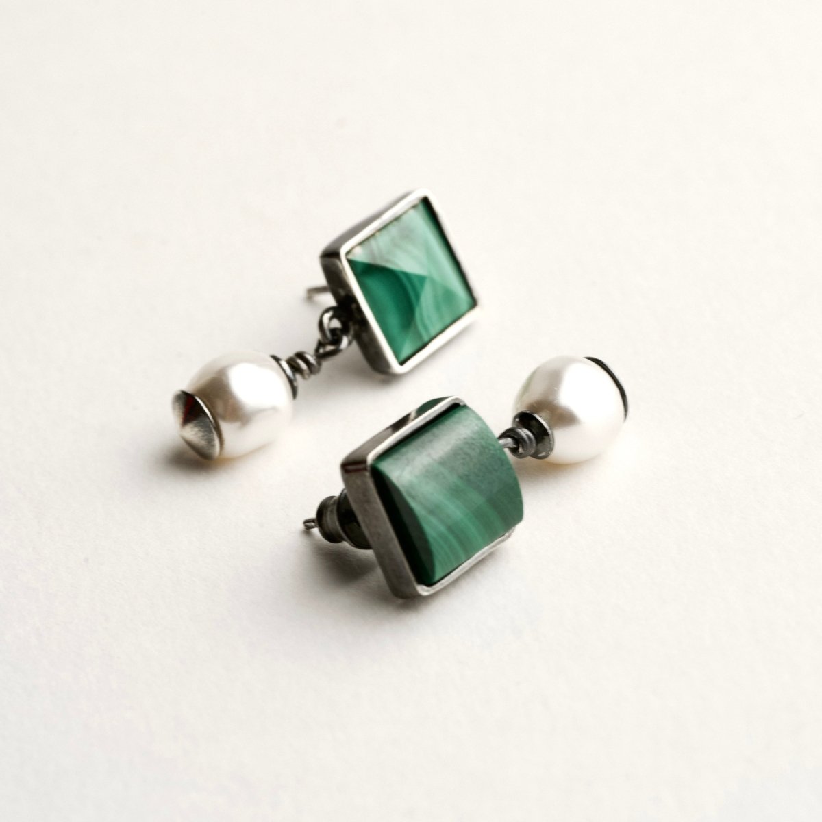 Malachite Studs earrings - Macabre Gadgets