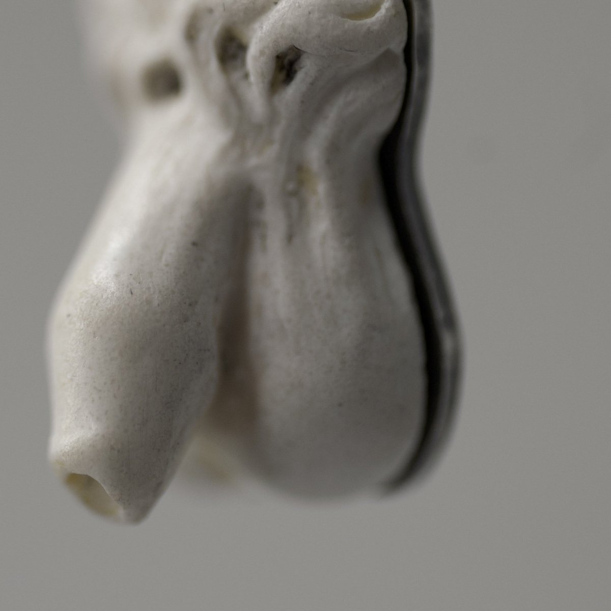 Phallus pendant - Macabre Gadgets