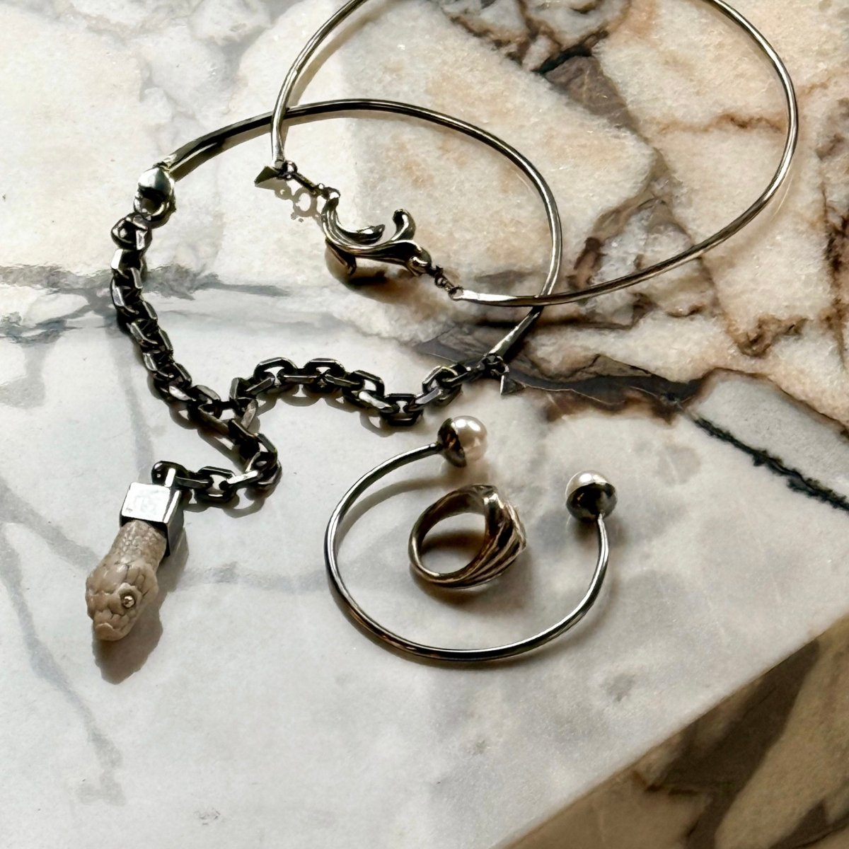 Rocaille necklace - Macabre Gadgets