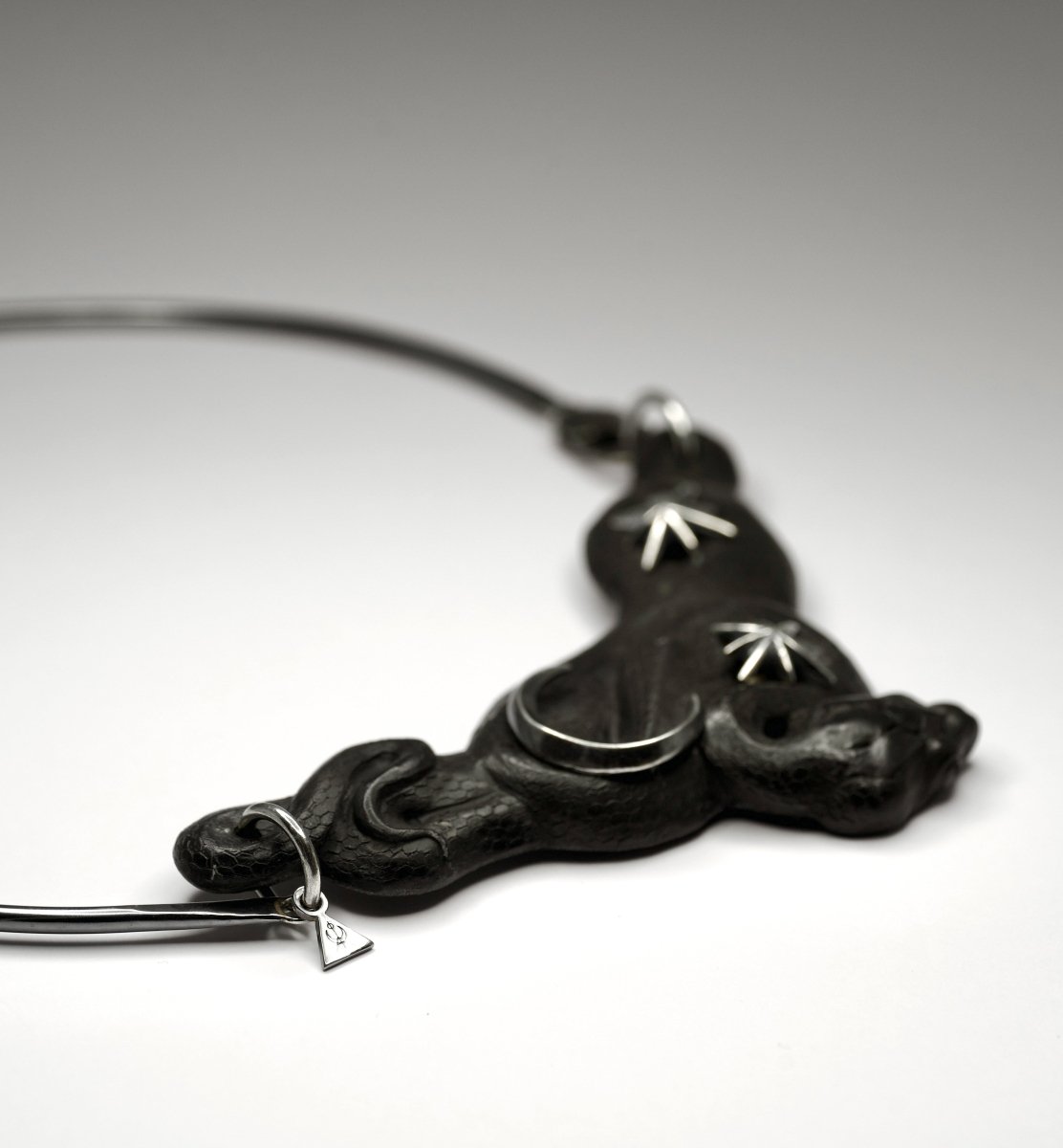 Serpent necklace - Macabre Gadgets