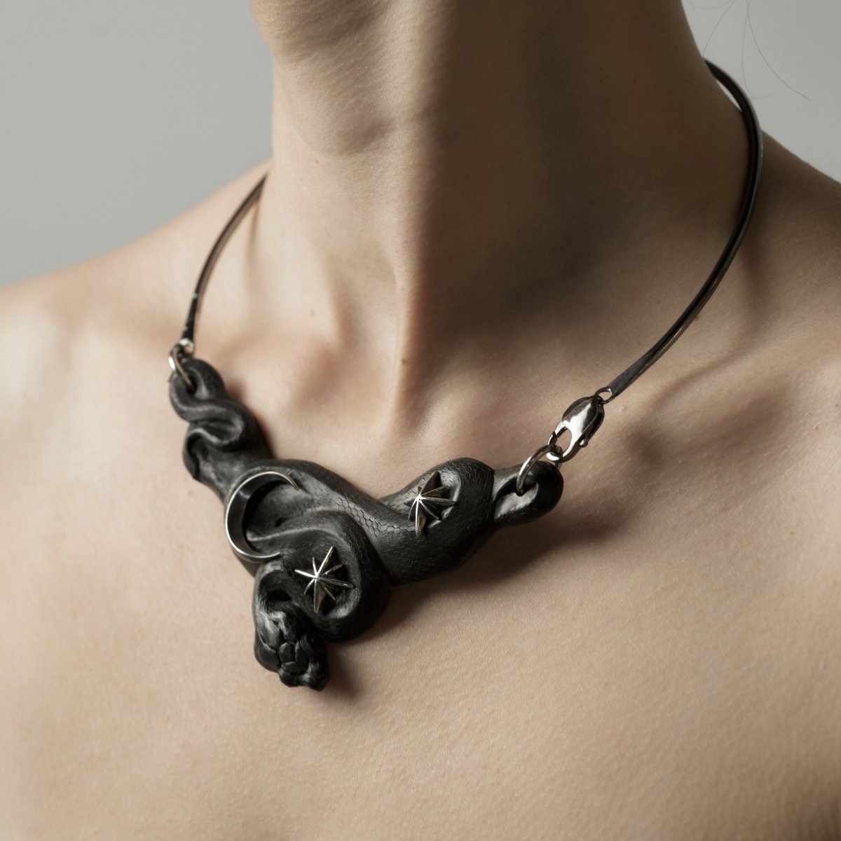 Serpent necklace - Macabre Gadgets