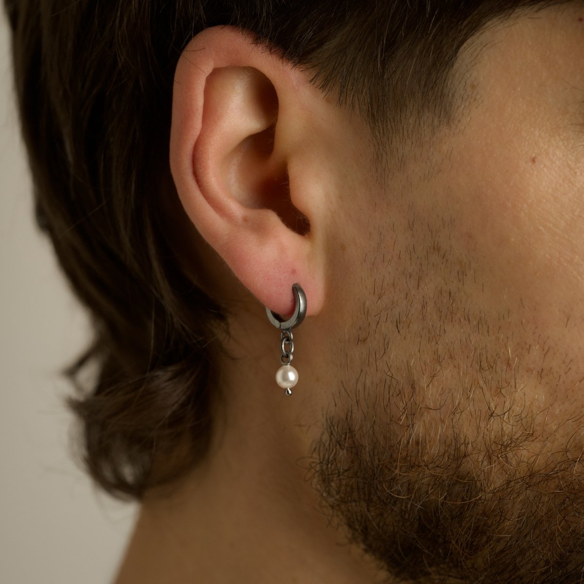 Small Pearl earring - Macabre Gadgets
