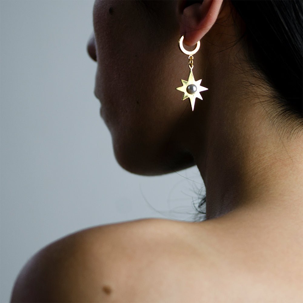 Star earring - Macabre Gadgets