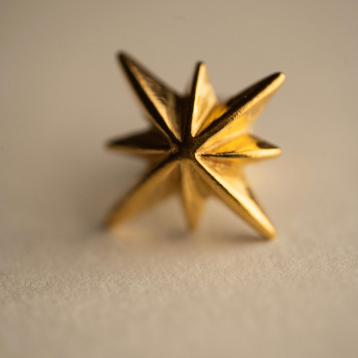 Star stud earring - Macabre Gadgets