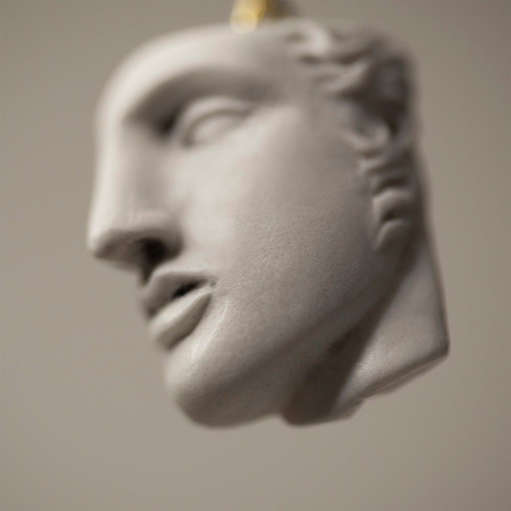 ACHILLES PENDANT - Macabre Gadgets Store