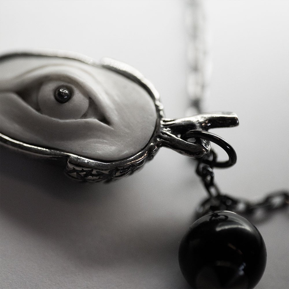 ACORN PENDANT - Macabre Gadgets Store