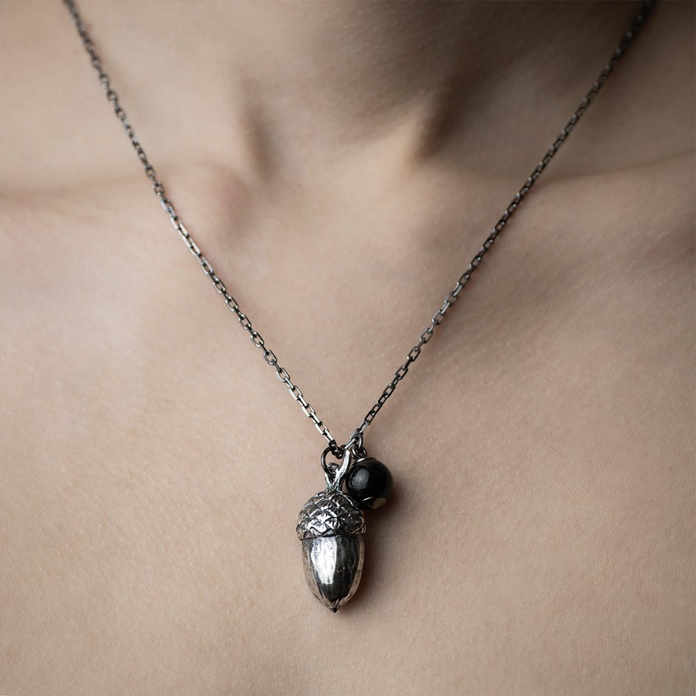 ACORN PENDANT - Macabre Gadgets Store