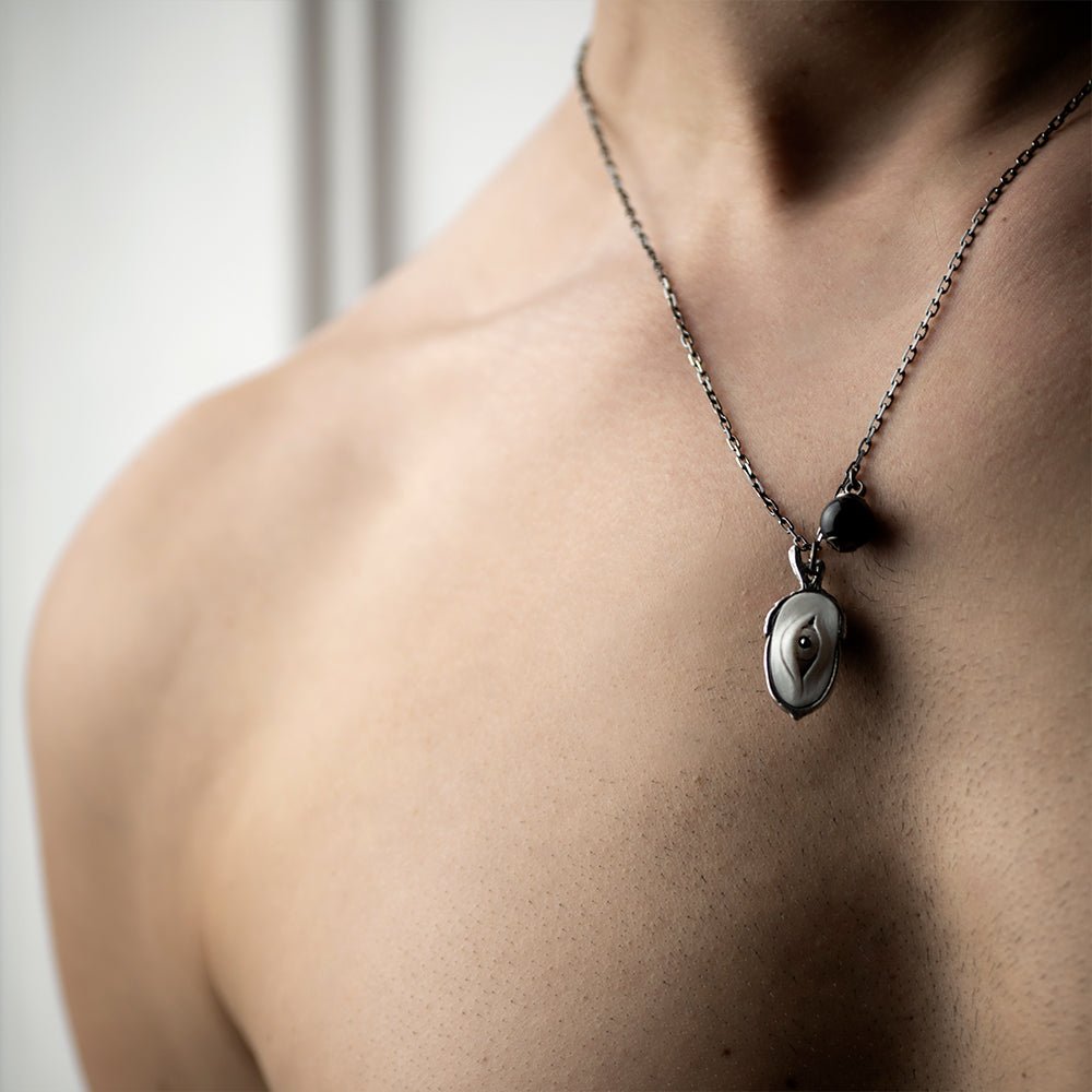 ACORN PENDANT - Macabre Gadgets Store