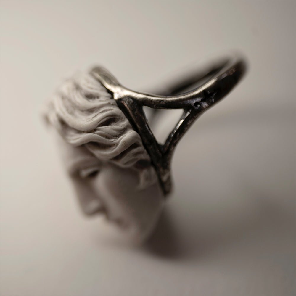 AMAZON'S HEAD RING - Macabre Gadgets Store