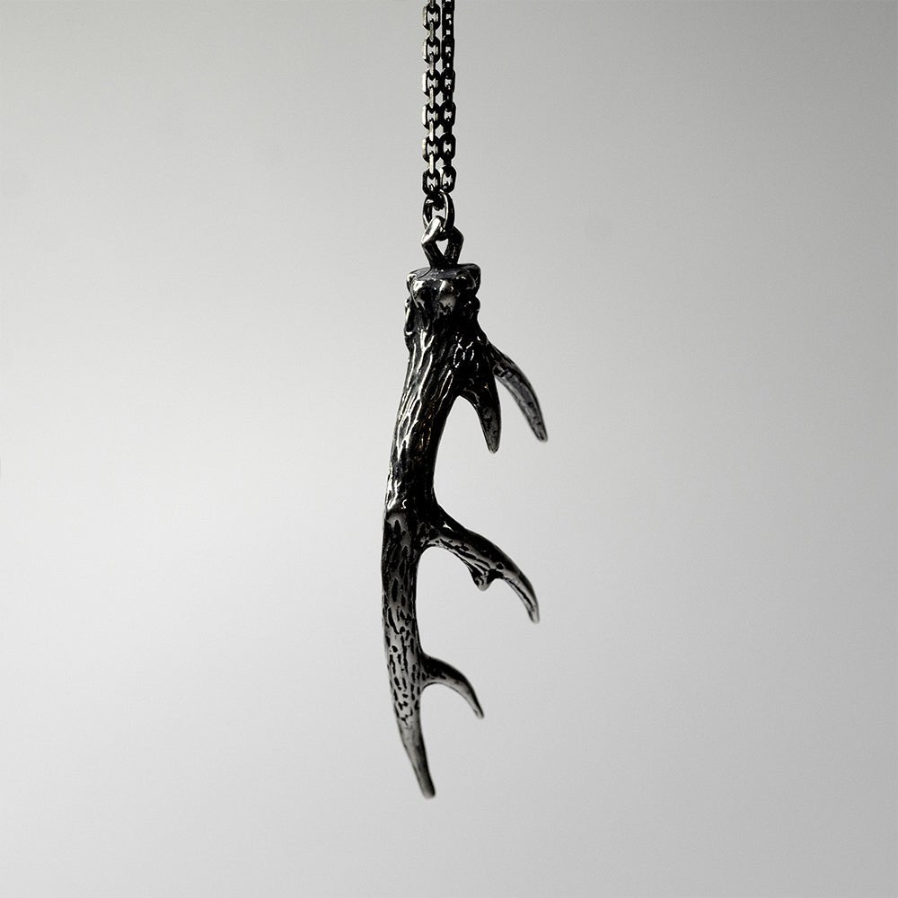 ANTLER PENDANT - Macabre Gadgets Store