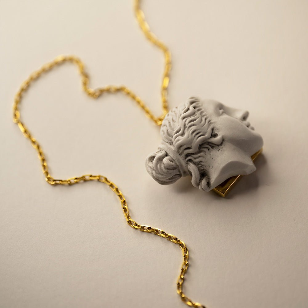 APHRODITE PENDANT - Macabre Gadgets Store
