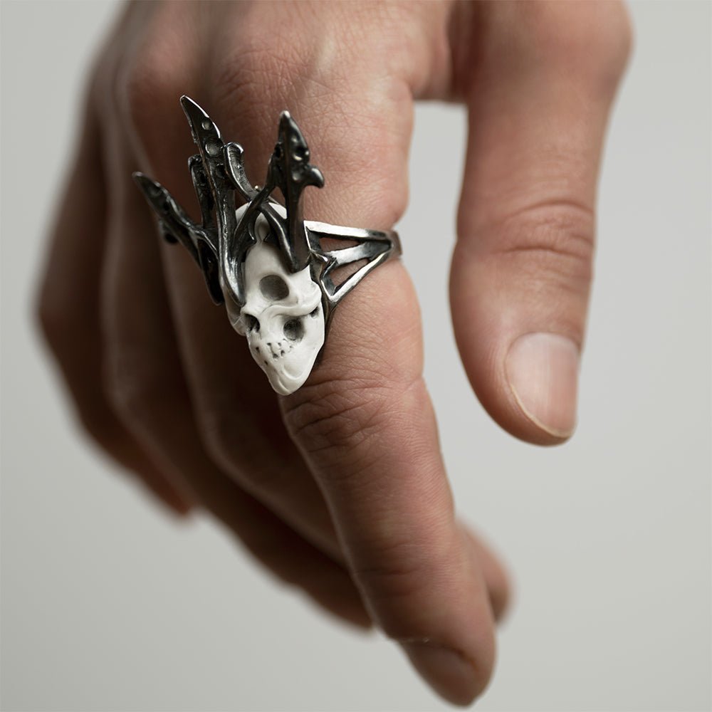 ARCHE CROWN RING - Macabre Gadgets Store