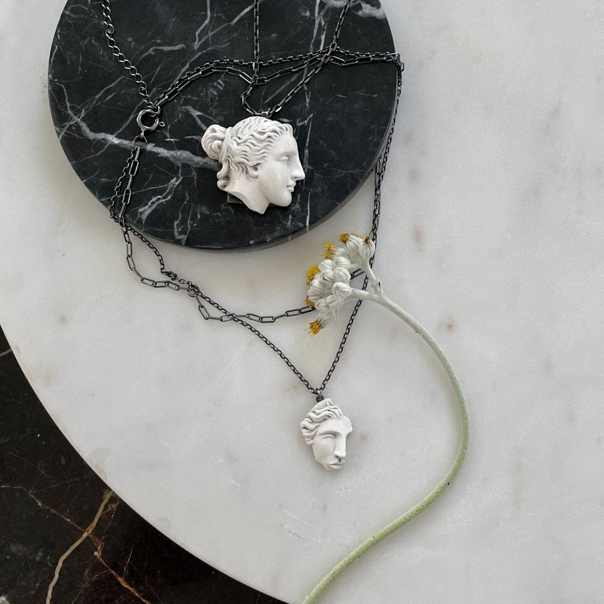 ARIADNE PENDANT - Macabre Gadgets Store