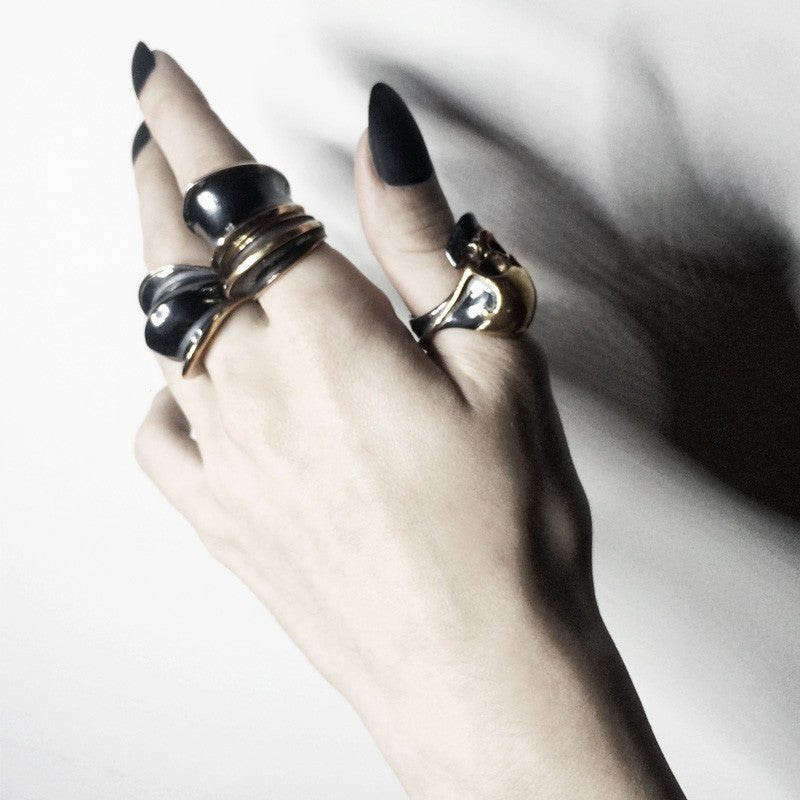 ARMOUR I RING - Macabre Gadgets Store