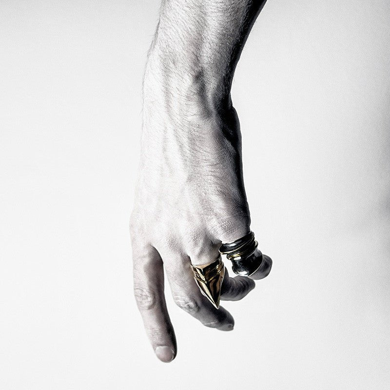 ARMOUR I RING - Macabre Gadgets Store