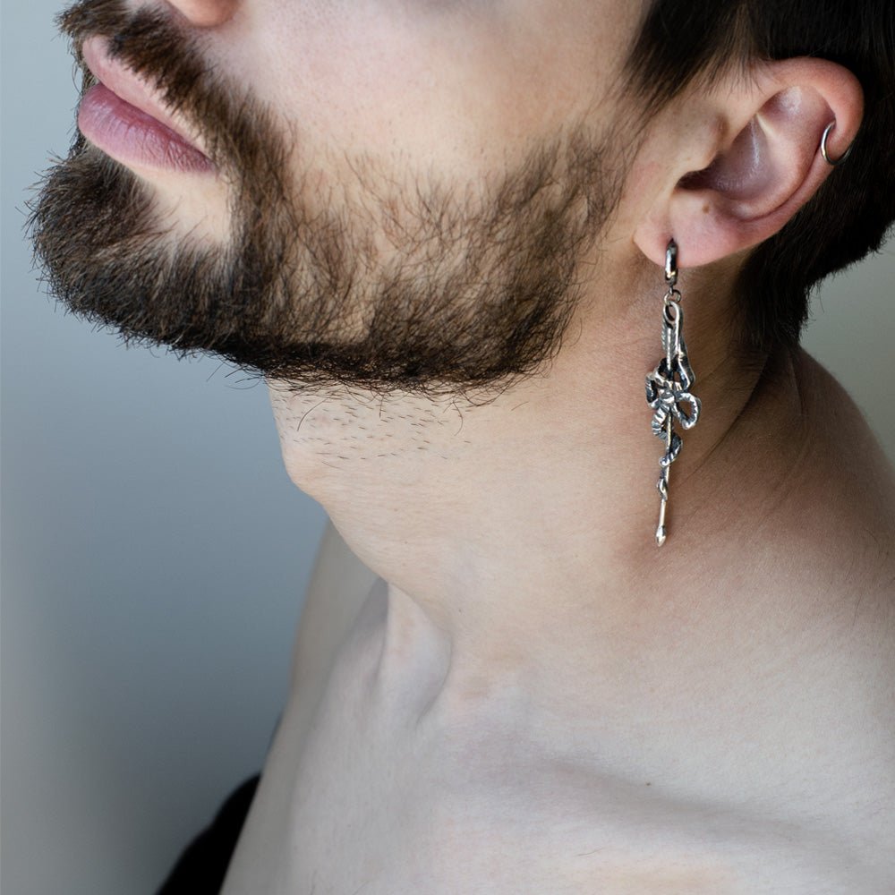 ARROW &amp; BOW EARRING - Macabre Gadgets Store