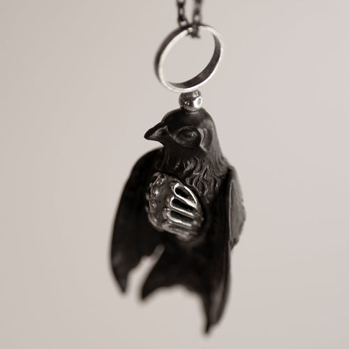 Avis Aeterna pendant - black - close-up of bird shape gothic pendant
