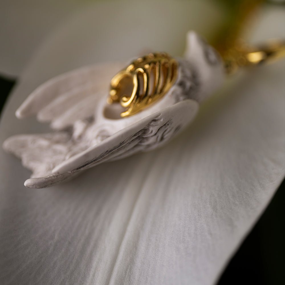 AVIS AETERNA PENDANT - WHITE - Macabre Gadgets Store