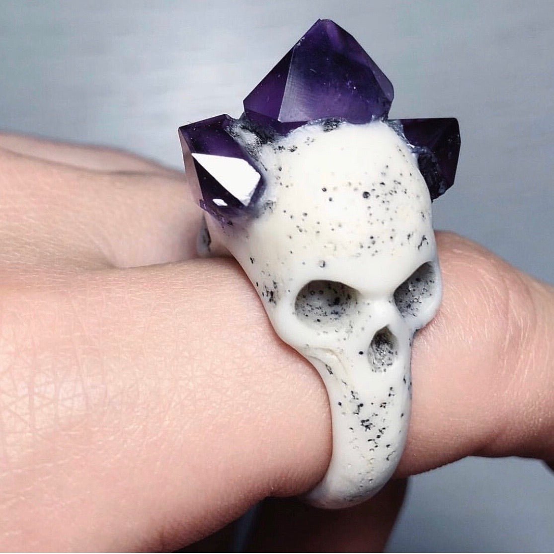 Bifacial Skull ring - Twofaced Skull Ring - Amethyst Skull