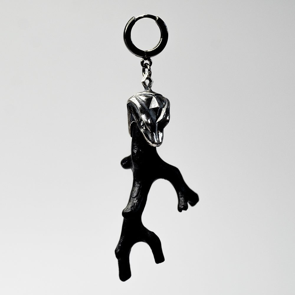 BLACK CORAL EARRING - Macabre Gadgets Store