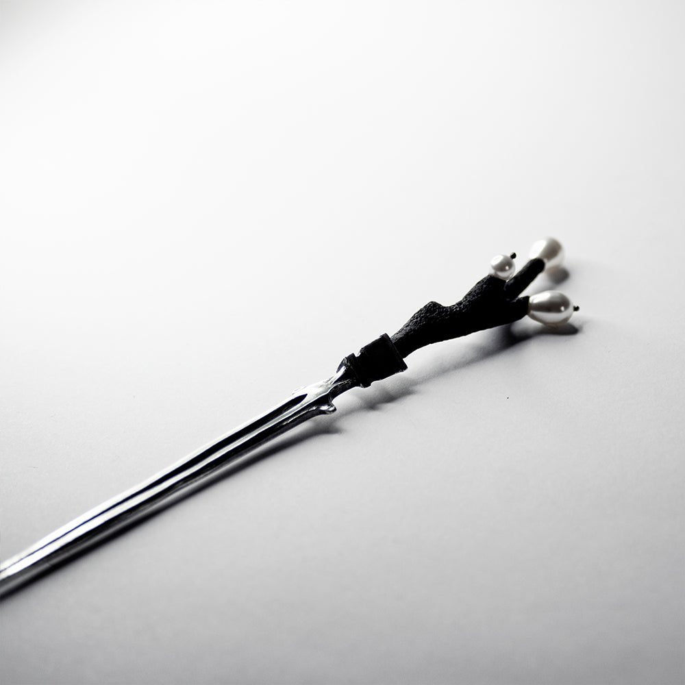 BLACK CORAL HAIRPIN - Macabre Gadgets Store