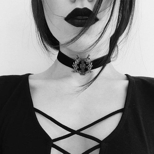 Black Lyre choker on a female model - gothic choker styling shot