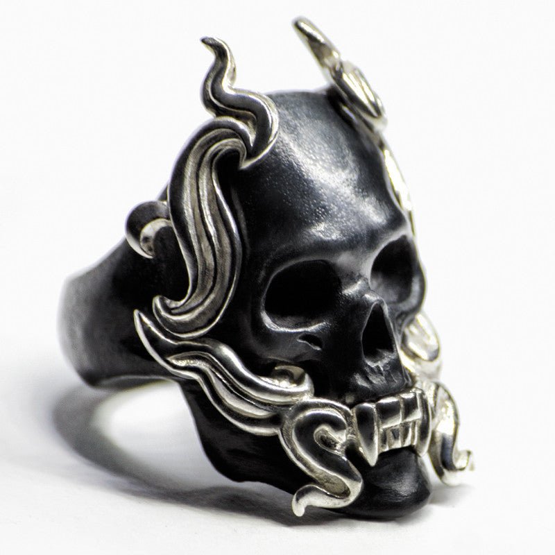 BLACK MAYLA RING - Macabre Gadgets Store