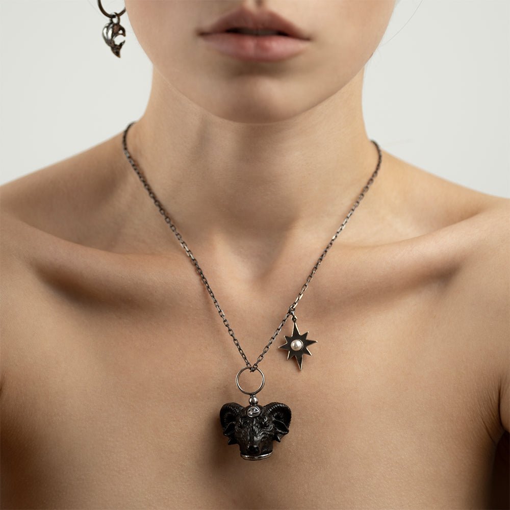BLACK RAM PENDANT - Macabre Gadgets Store