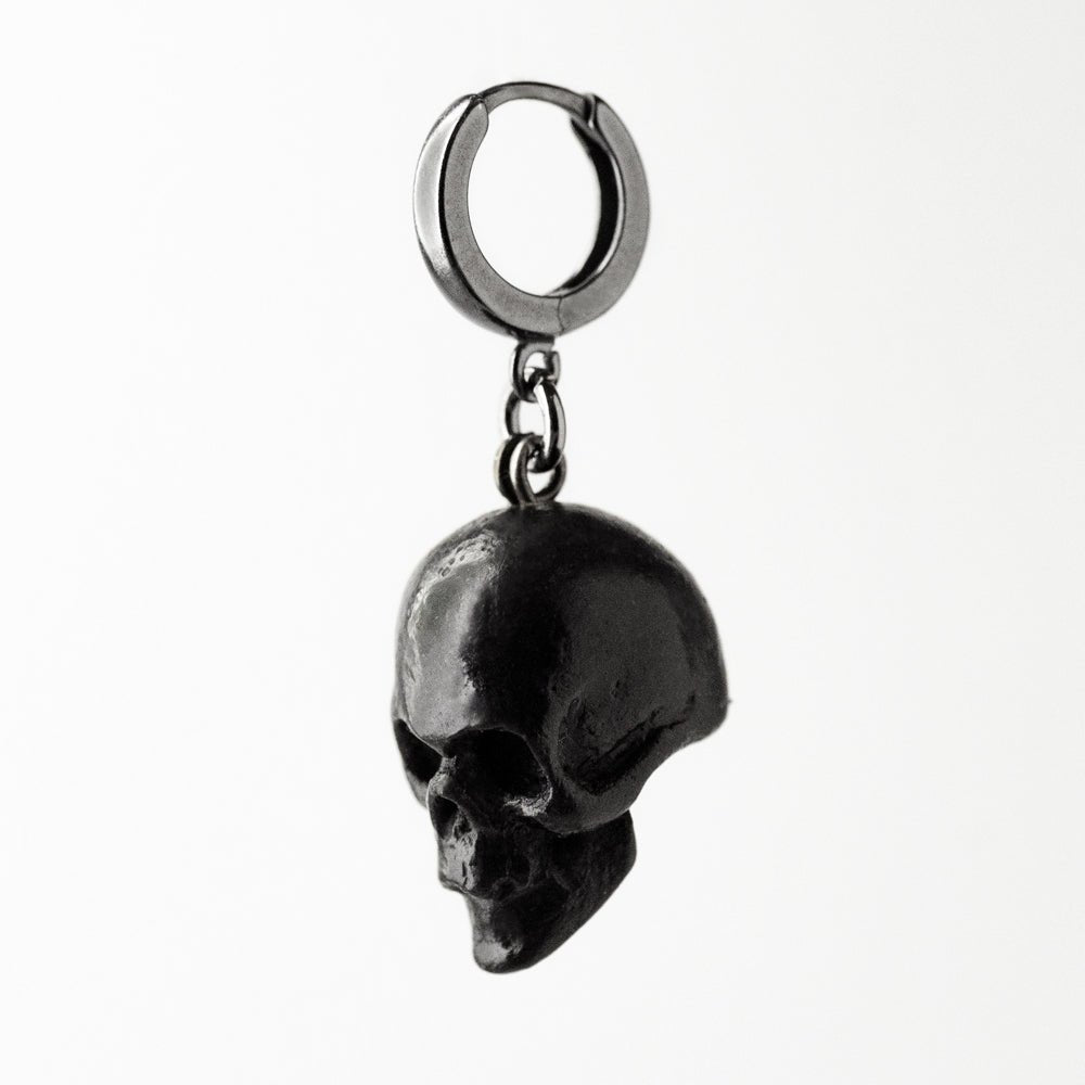 BLACK SKULL EARRING - Macabre Gadgets Store